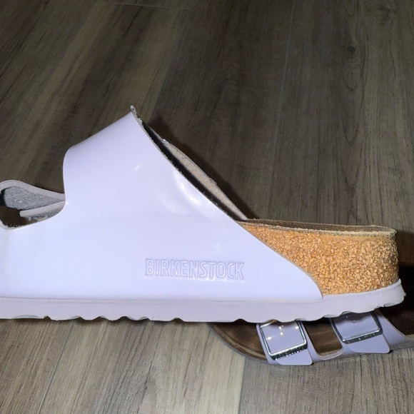 COPY - Worn for a year. - Picture 5 of 7